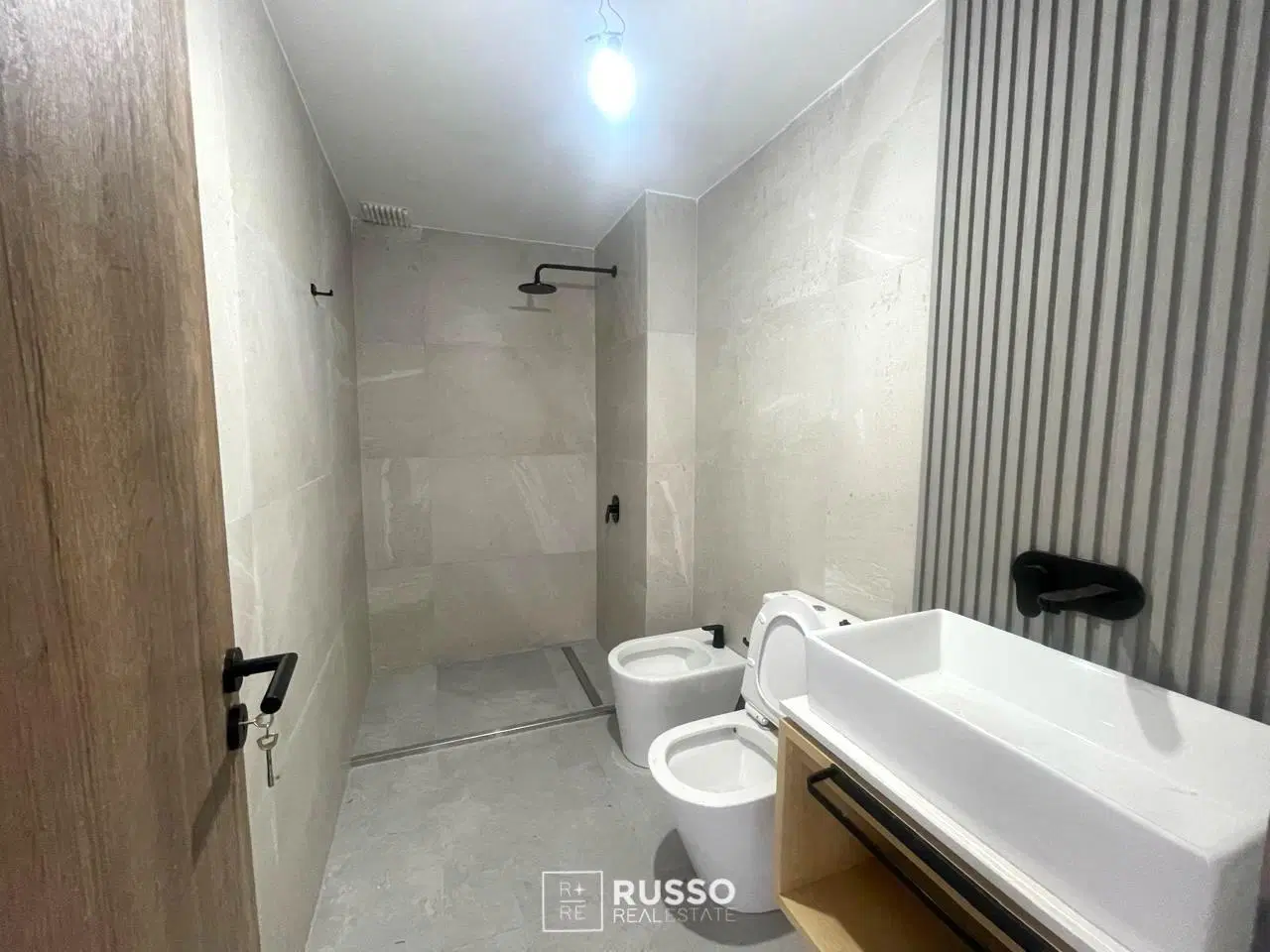 VENTA MONOAMBIENTE CON BALCON A ESTRENAR - TIGRE 5