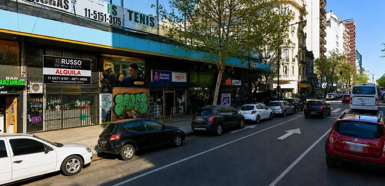 LOCAL EN ALQUILER | 79 M² | AV. RIVADAVIA 2100 | ALTO TRÁNSITO Y EXCELENTE VIDRIERA 3