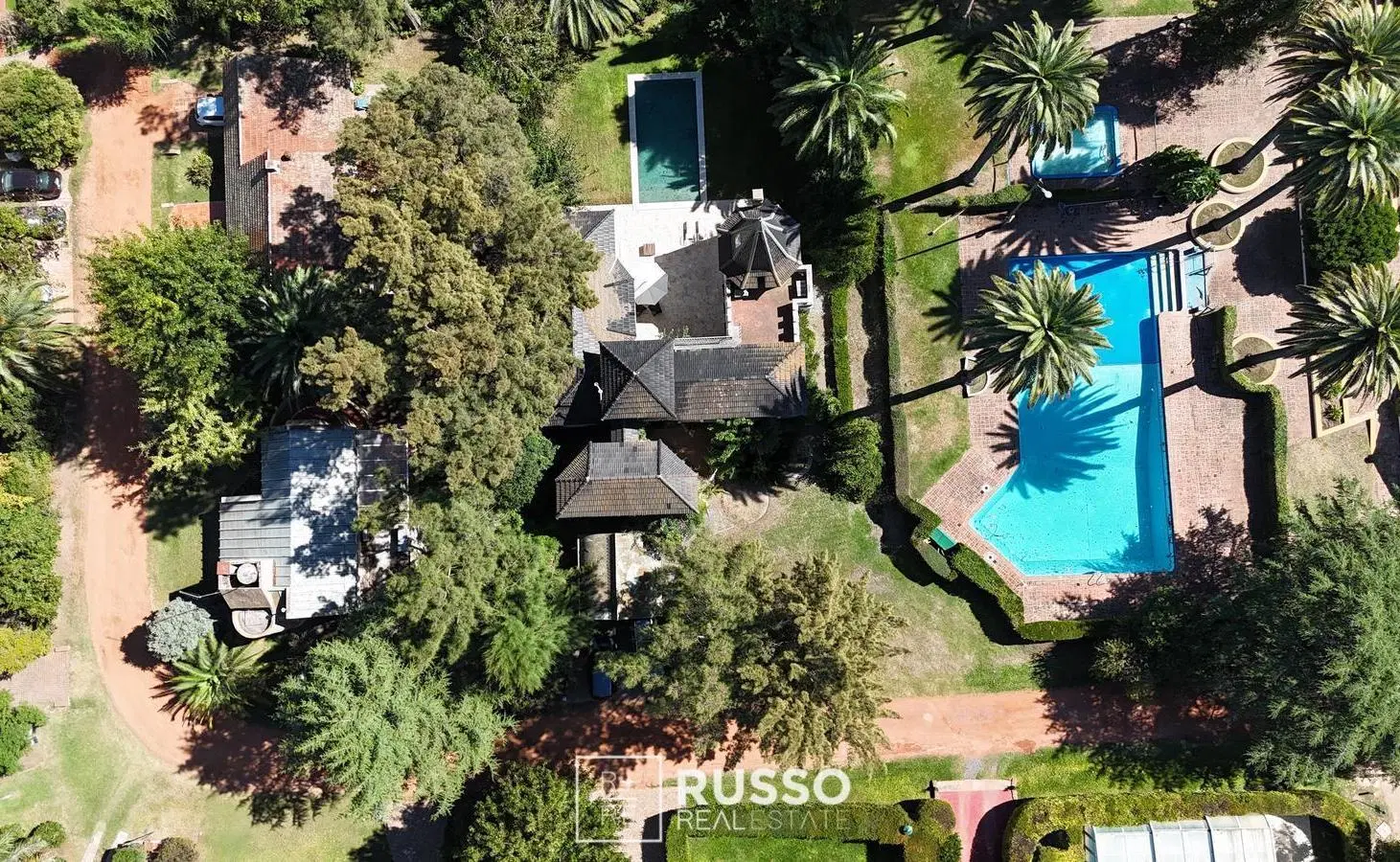 CASA EN VENTA 4 DORM - BARRIO RINCON DE MASCHWITZ 5