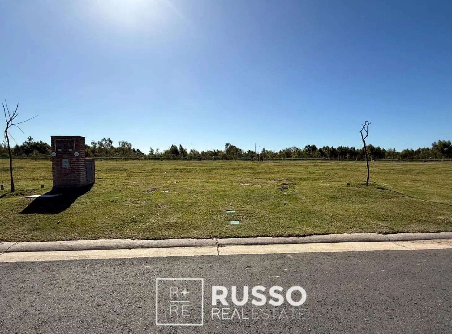 VENTA LOTE CENTRAL DE 696 M2  - BARRIO AMARRAS - PUERTOS DEL LAGO 3