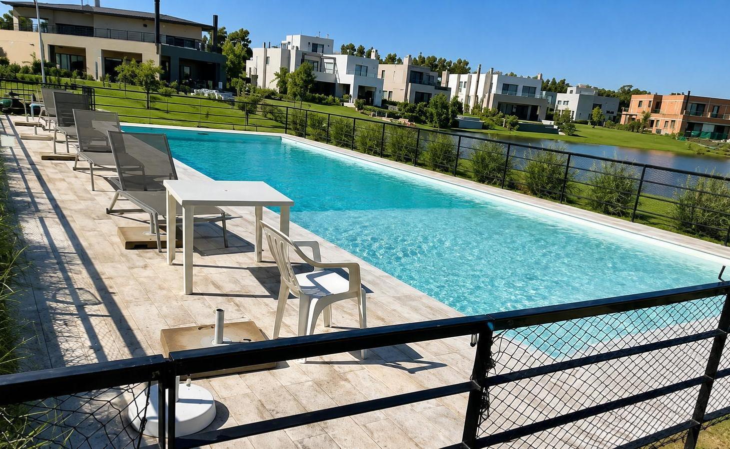 Foto de VENTA CASA A ESTRENAR EN CARPINCHOS – NORDELTA, imagen 3