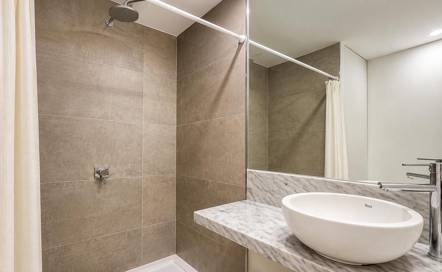 Foto de ALQUILER DEPARTAMENTO 2 AMB AMOBLADO CON COCHERA – QUARTIER DORREGO, imagen 4