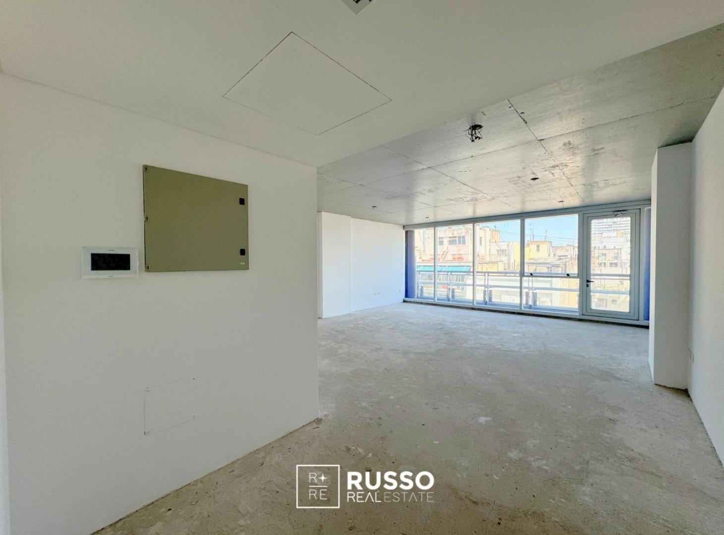Foto de VENTA OFICINA A ESTRENAR CON BALCON - TRIBUNALES, imagen 1