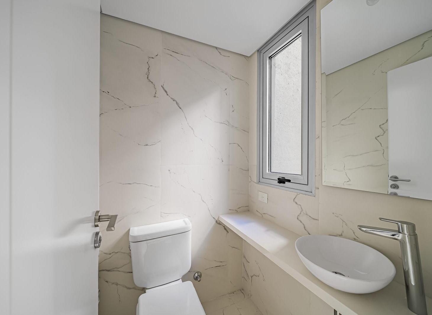 Foto de VENTA OFICINA EN EDIFICIO CORPORATIVO AMENITIES - TRIBUNALES, imagen 3