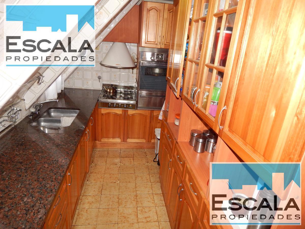 Casa en Baigorria Zona Rio con Jardin Cochera Quincho Pileta 3