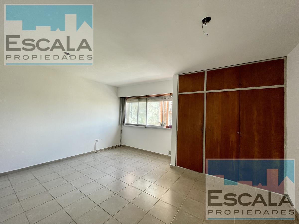 Foto de DEPARTAMENTO MONOAMBIENTE AMPLIO EN VENTA ECHESORTU, imagen 3