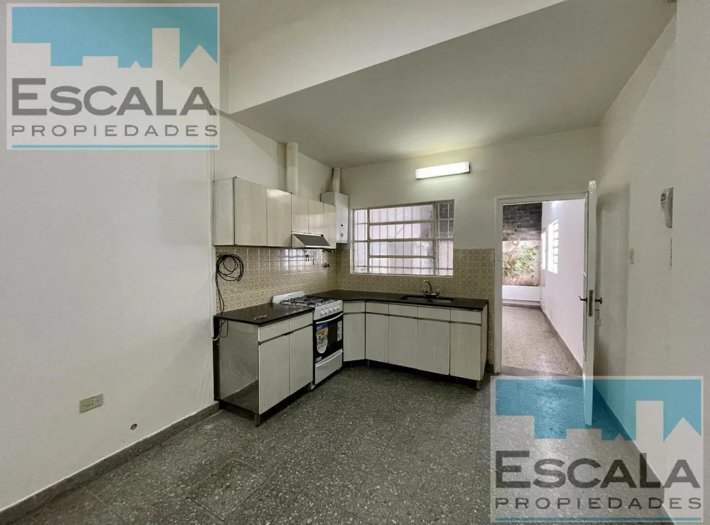 CASA DE 2 DORM EN ALQUILER ROSARIO 2