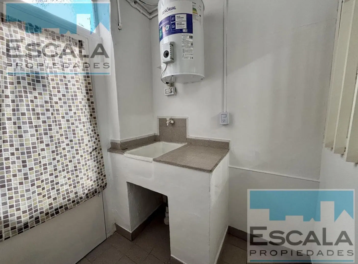 CASA INTERNA DE PASILLO 1 DORMITORIO EN ALQUILER 2