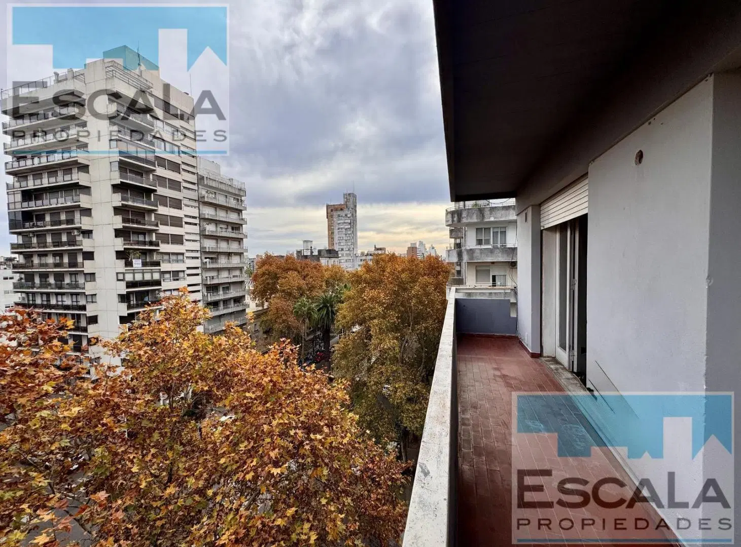 DEPARTAMENTO DE DOS DORMITORIOS CON COCHERA EN ALQUILER 2