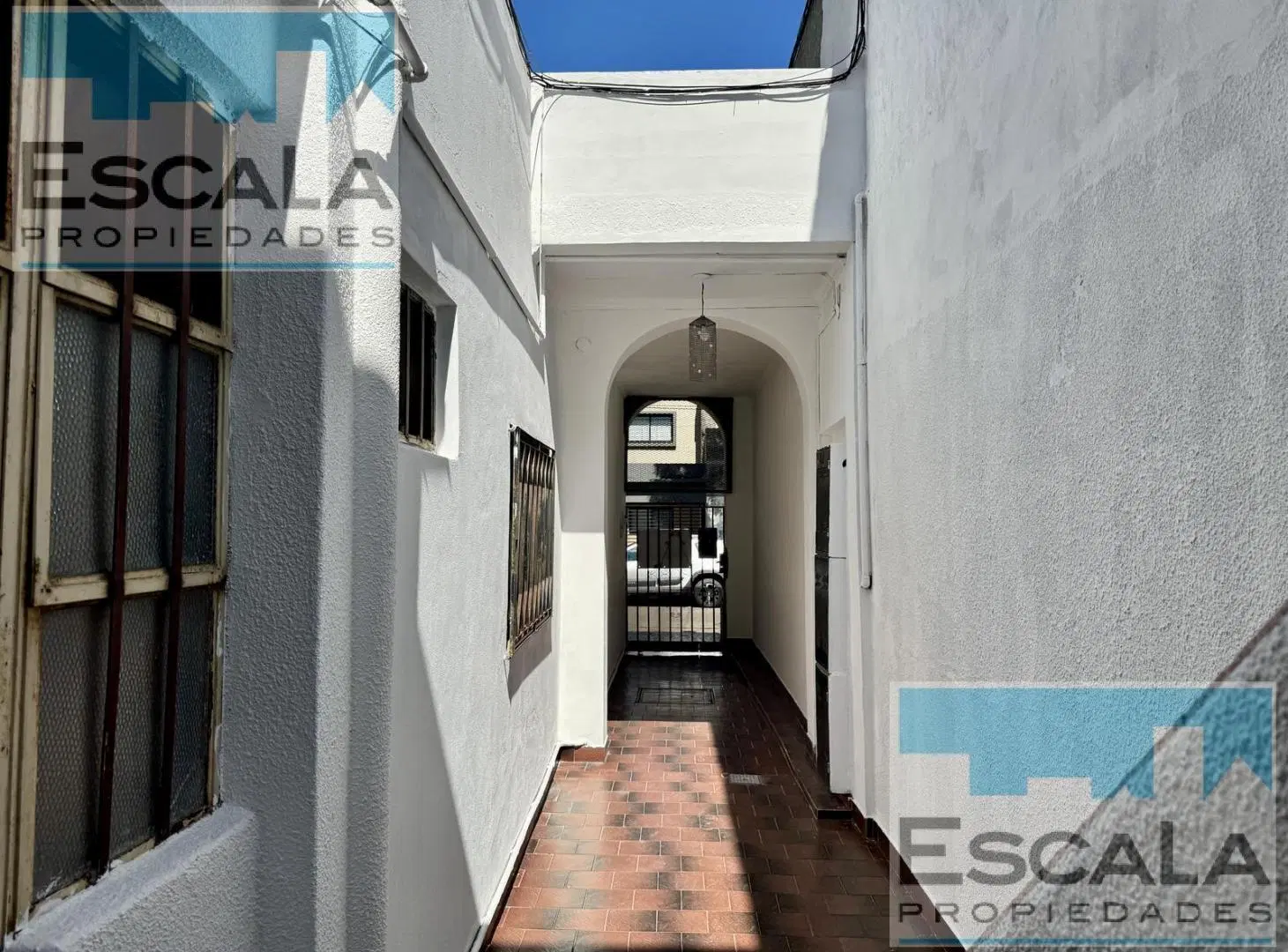 DEPARTAMENTO PLANTA BAJA INTERNO DE PASILLO EN VENTA Y ALQUILER 4