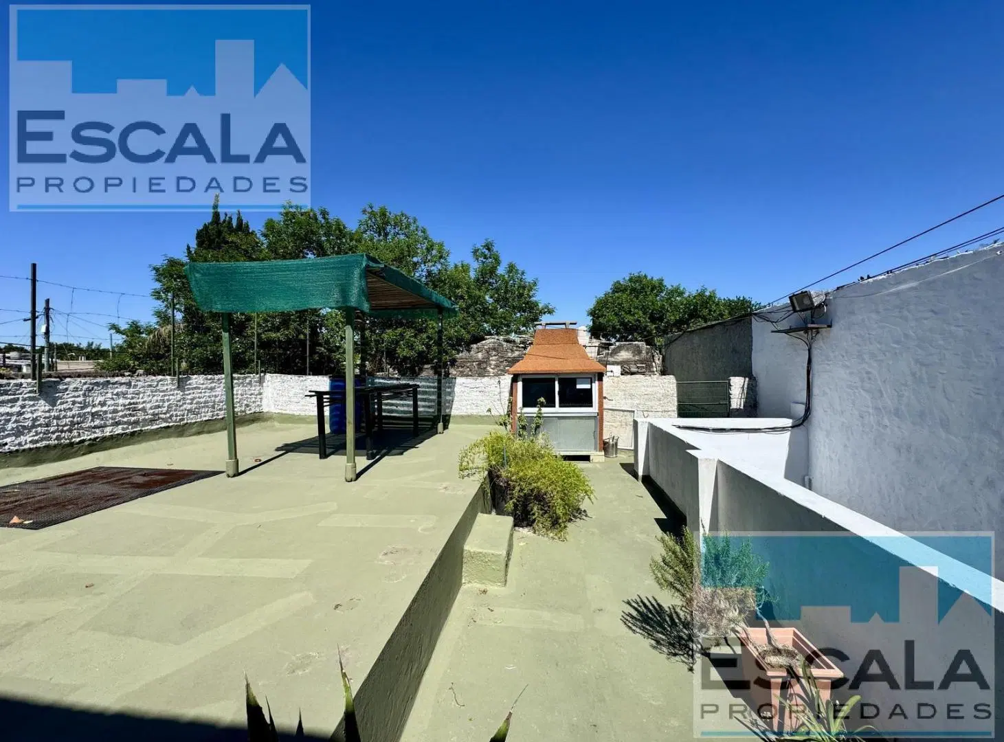 DEPARTAMENTO PLANTA BAJA INTERNO DE PASILLO EN VENTA Y ALQUILER 2