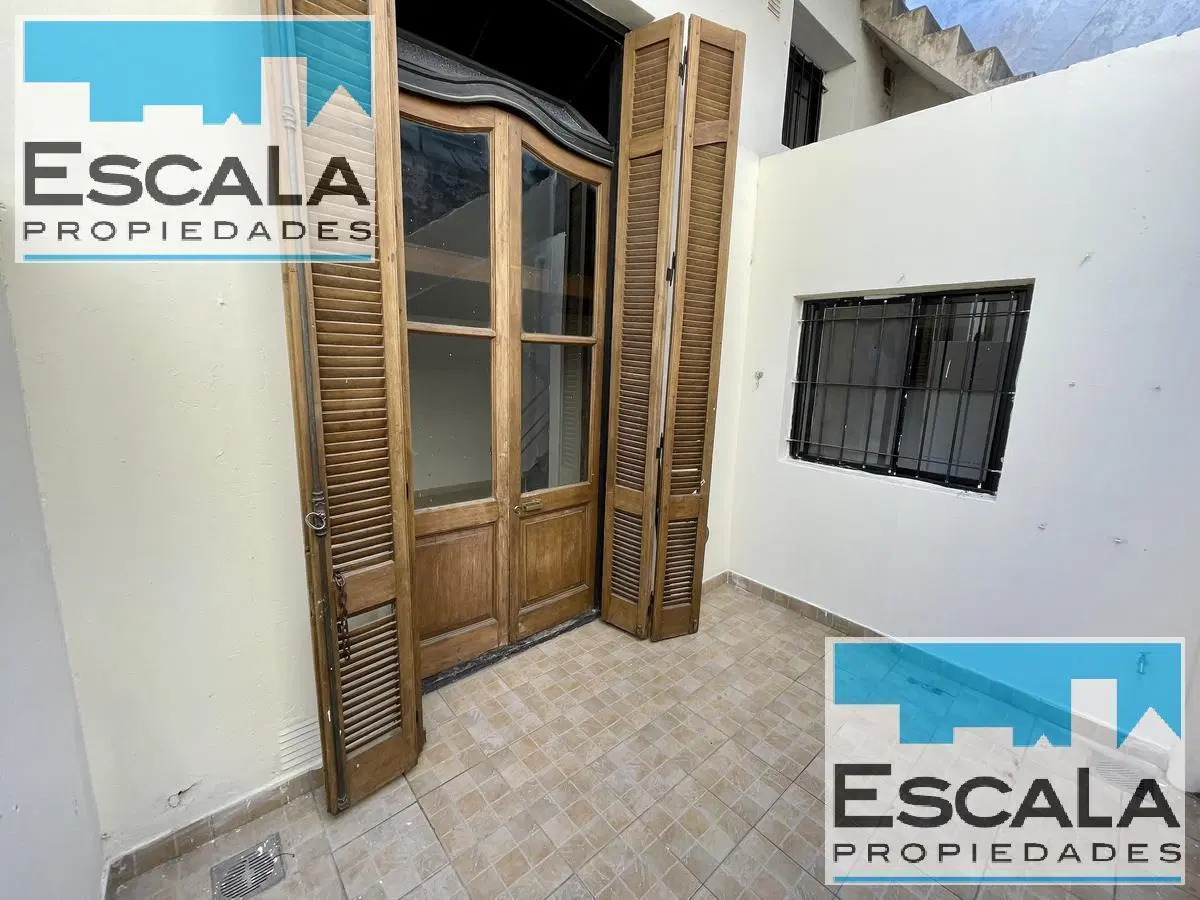 DEPARTAMENTO DE PASILLO CON PATIO EN ALQUILER BARRIO ECHESORTU 4