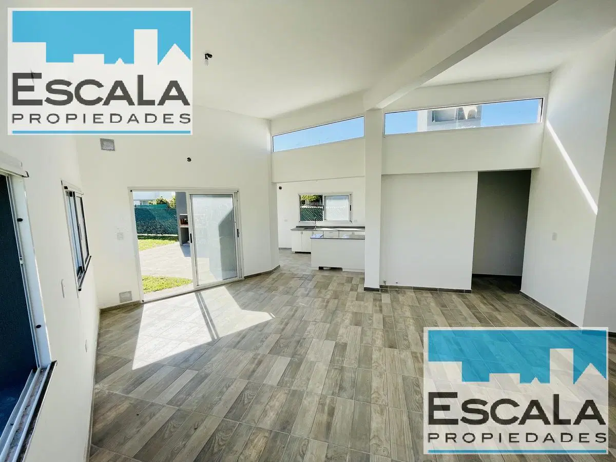 CASA DE DOS DORM CON PILETA EN VENTA/ALQUILER BARRIO LAS TARDES ROLDAN 3