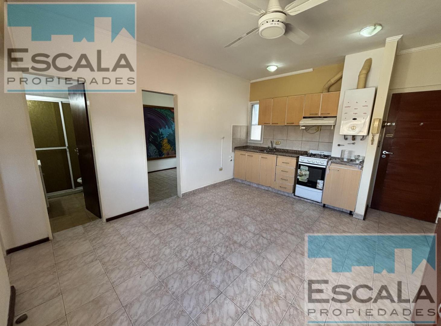 Foto de DEPARTAMENTO POR ESCALERAS CON UN DORMITORIO Y COMODIN - BARRIO, imagen 1