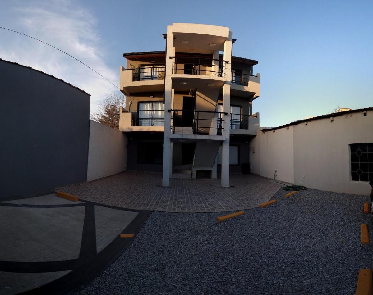 6 DEPARTAMENTOS CON COCHERAS