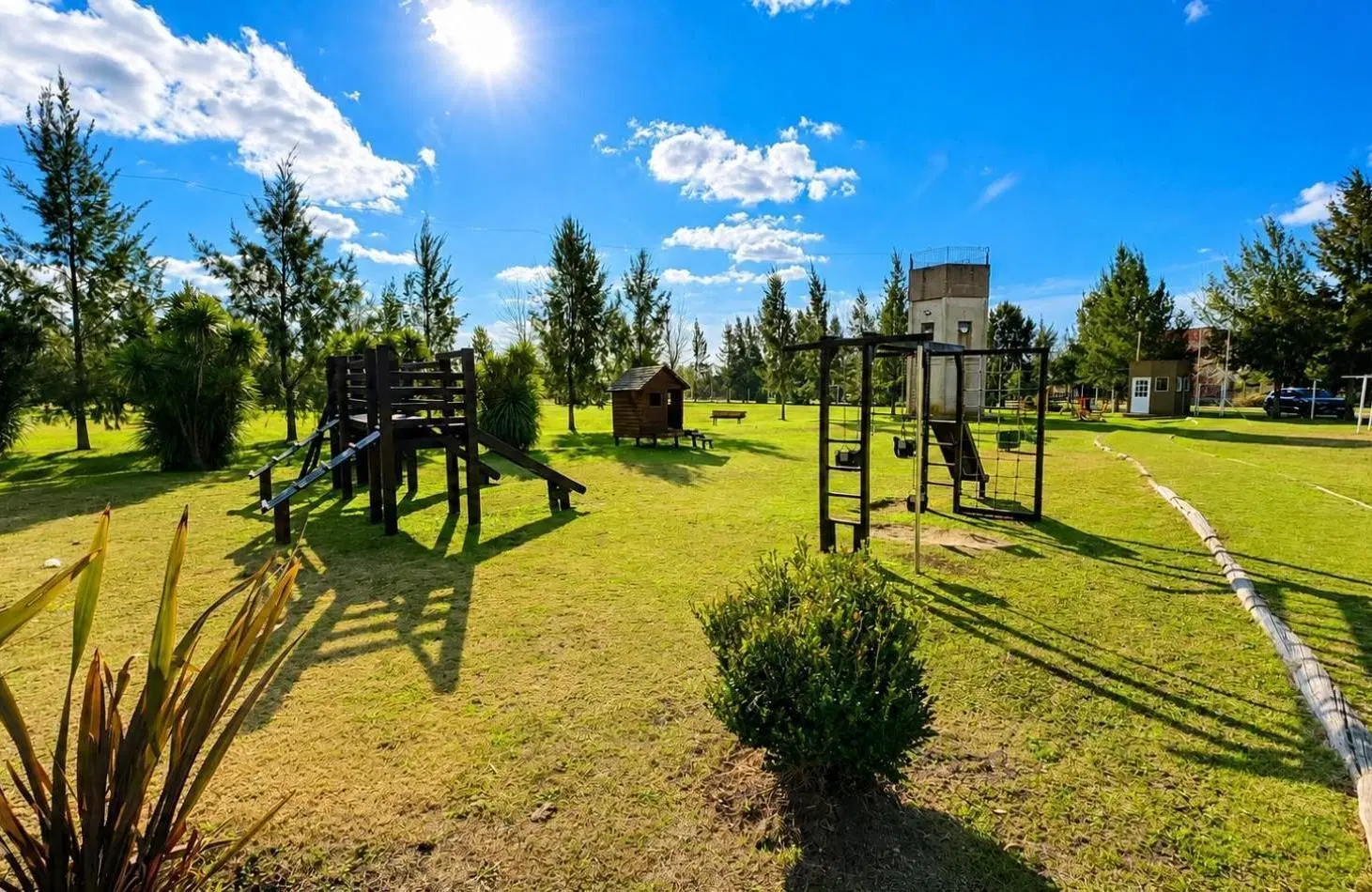 LOTE EN VENTA EN BARRIO CERRADO DOMSELAAR CHICO - CON MEJORAS - EXCELENTE UBICACION 8