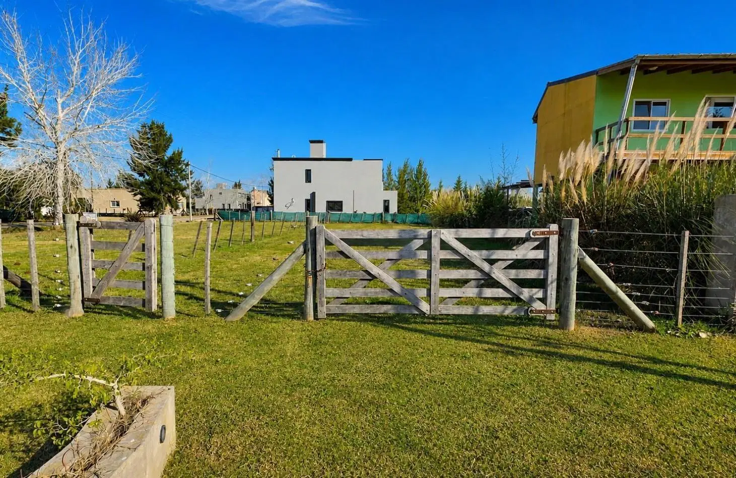 LOTE EN VENTA EN BARRIO CERRADO DOMSELAAR CHICO - CON MEJORAS - EXCELENTE UBICACION 3