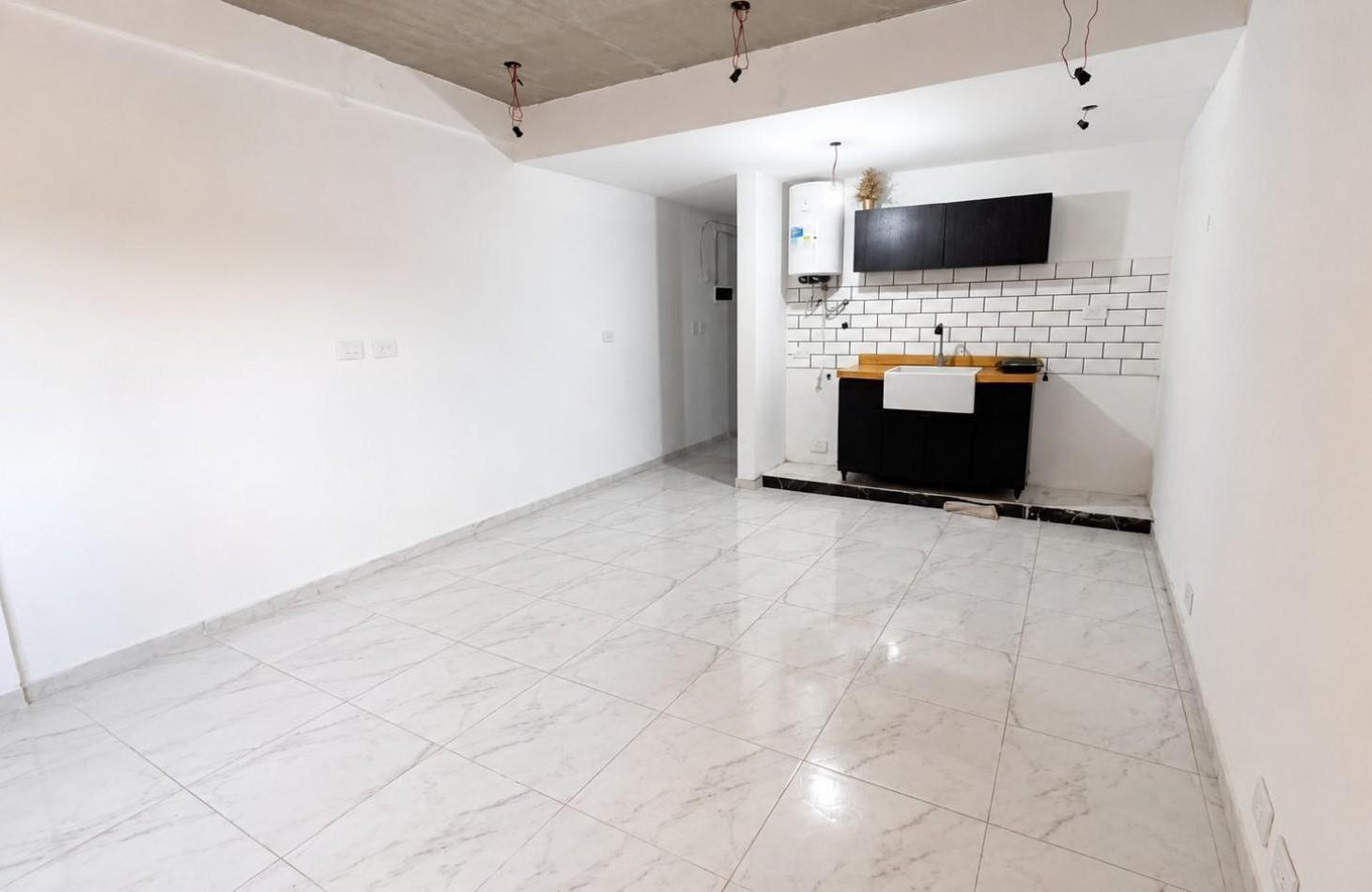 Foto de MONOAMBIENTE CON COCHERA Y BALCON - LOMAS DE ZAMORA, imagen 4