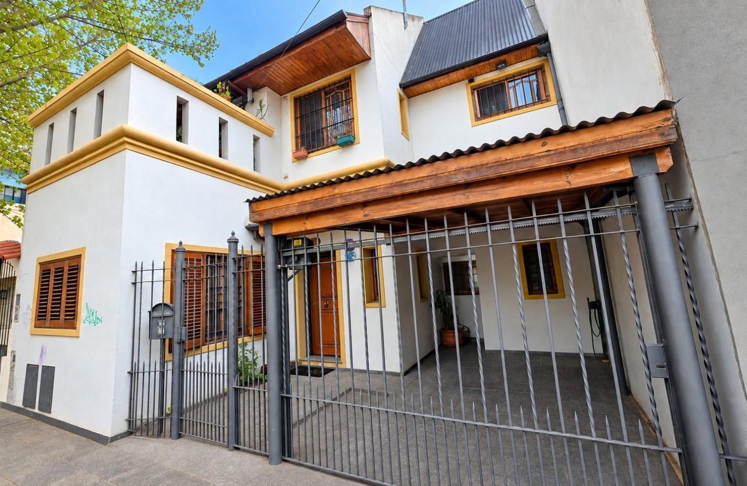 Foto de CASA + DEPARTAMENTO EN PLANTA ALTA | AMPLIO PARQUE, QUINCHO/TALLER Y, imagen 5