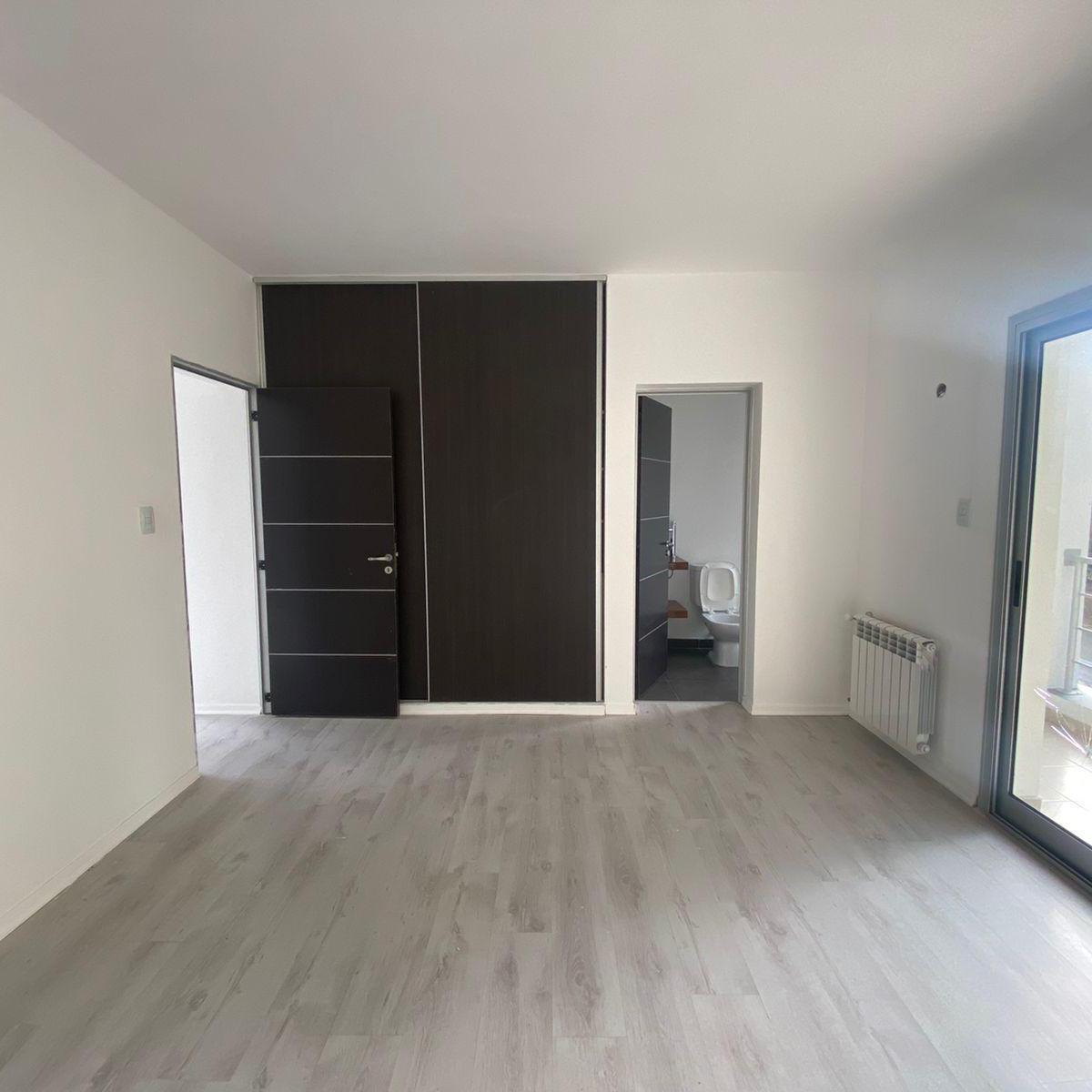 Foto de VENTA 3 DORM (NO HOUSING) B° VILLA WARCALDE, imagen 2