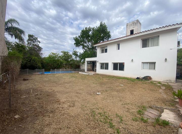 ALQUILO COMERCIAL TERR 850 M2 CON 2 CASAS B° VILLA BELGRANO 5