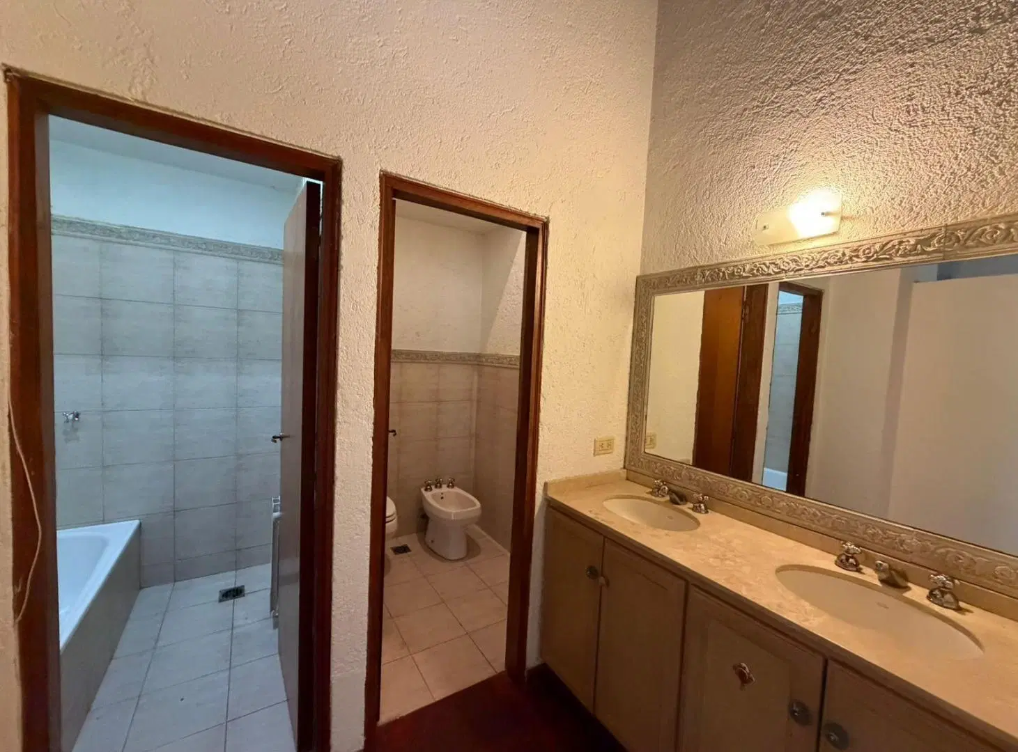 ALQUILER 4 DORM GRAN PARQ Y PILETA B° ARGUELLO 4