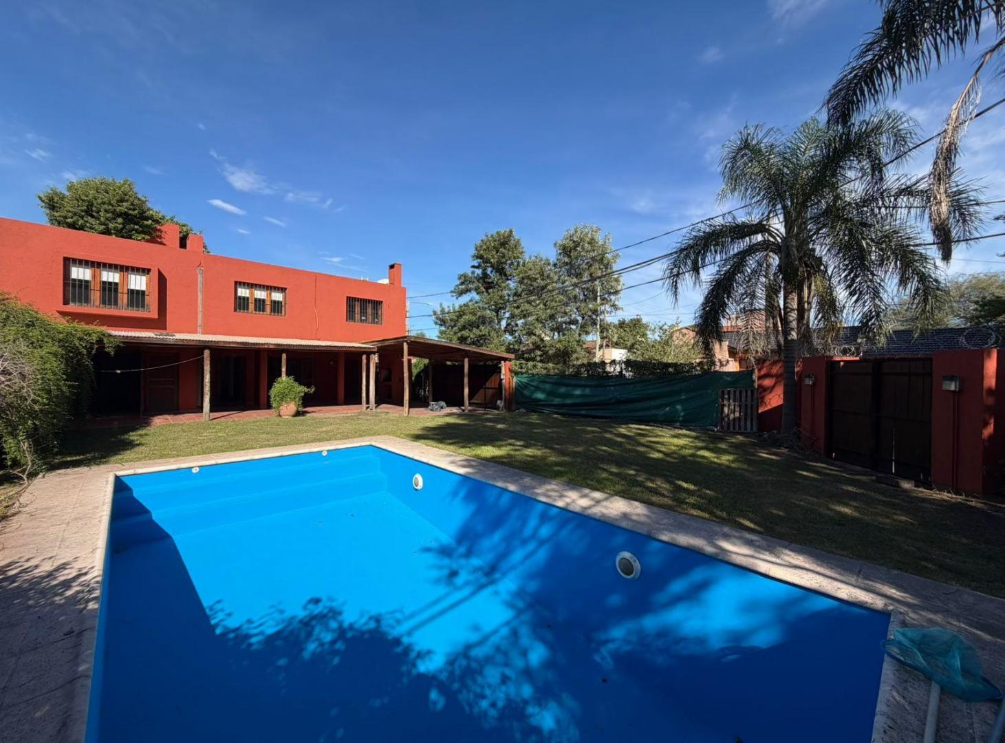 ALQUILER 4 DORM GRAN PARQ Y PILETA B° ARGUELLO