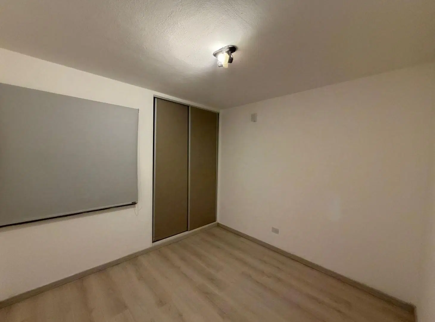 VENTA EN UNA PLANTA 3 DORM Y PILET B° QUINTAS DE ARGUELLO 2