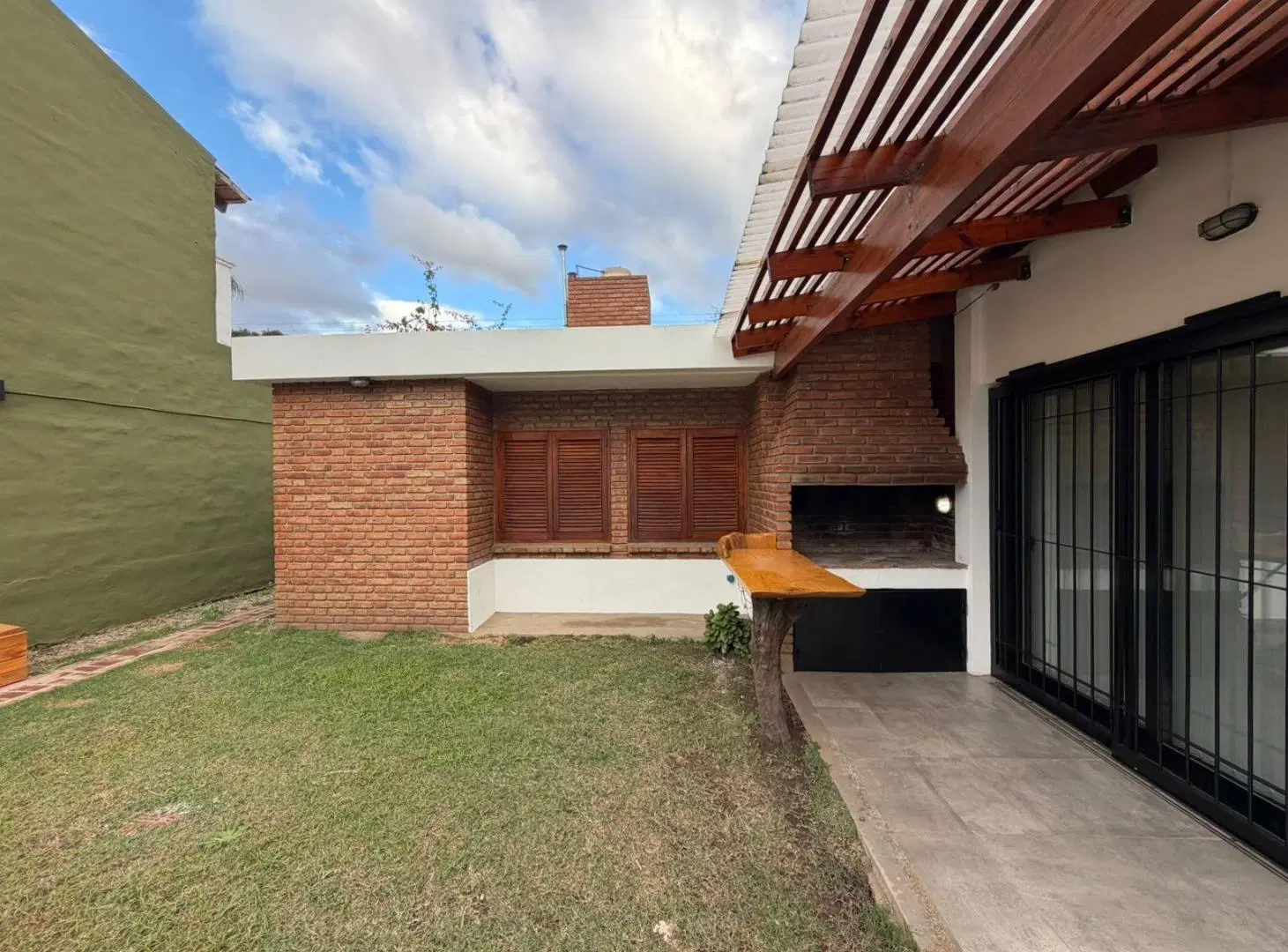 VENTA EN UNA PLANTA 3 DORM Y PILET B° QUINTAS DE ARGUELLO 5
