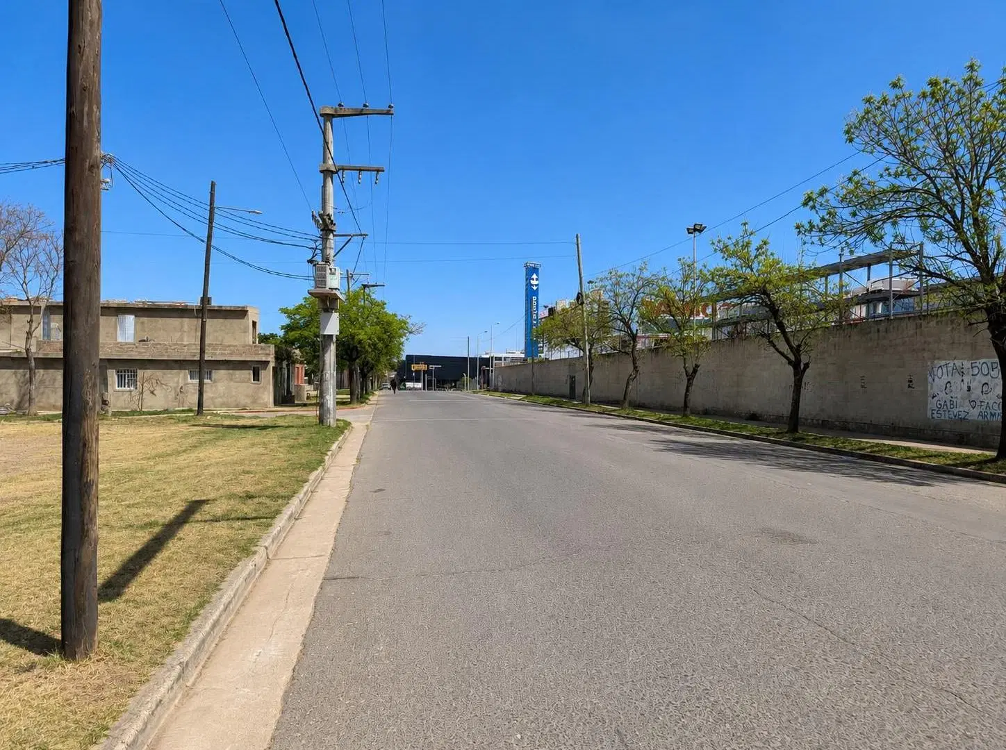 VENTA TERRENO BALDIO Y ESQ 1200 M2 BARRIO URQUIZA 4