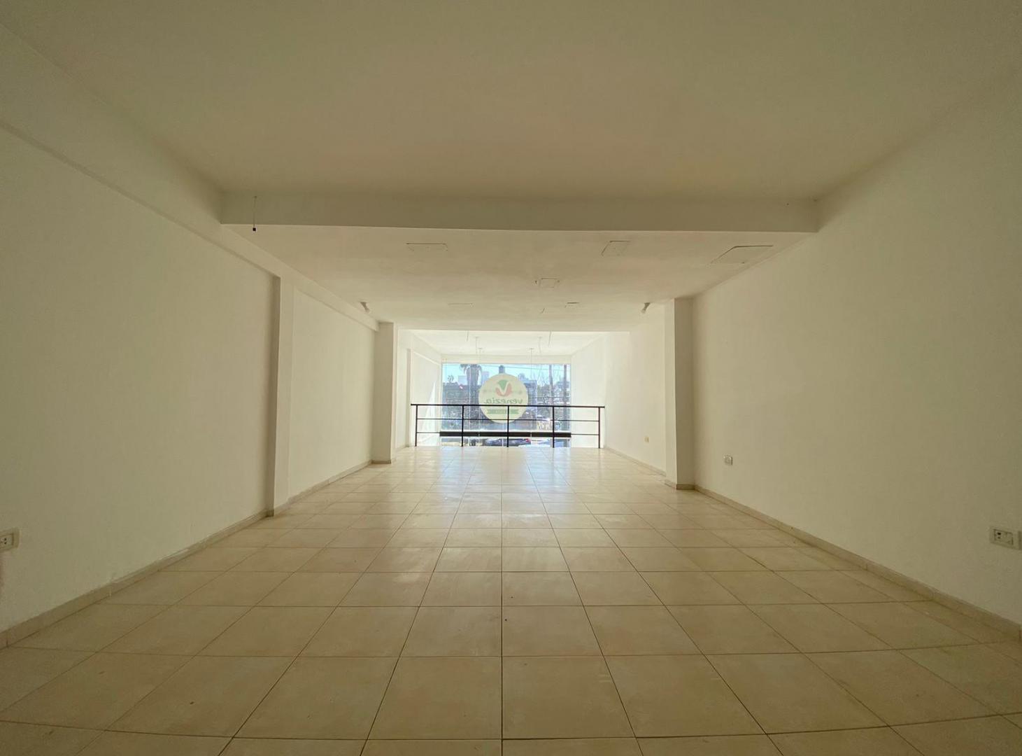 Foto de ALQUILER LOCAL COMERCIAL 100 M2 EN 2 PLANTAS - AV. RECTA MARTINOLLI AL, imagen 2