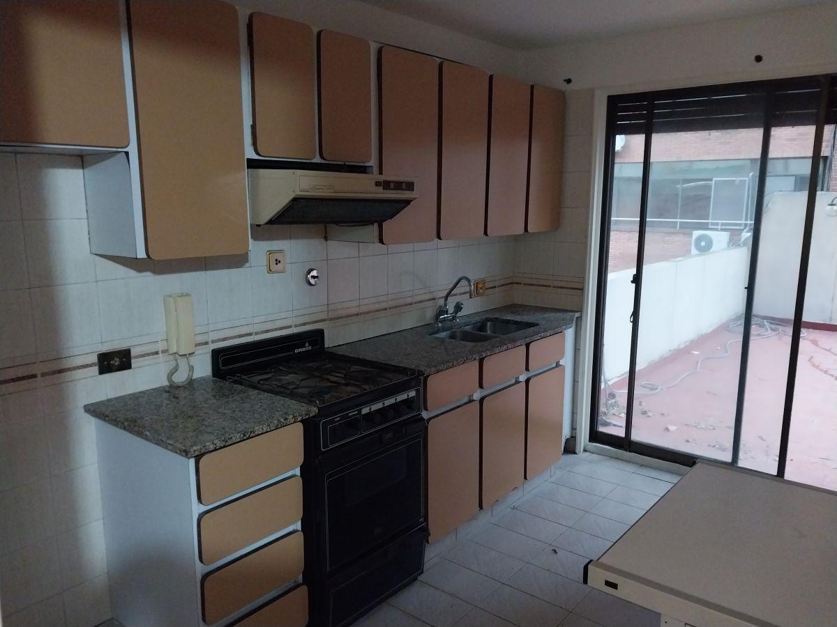Foto de EXCELENTE PROPIEDAD A MTS. DE AV. DEL LIBERTADOR CON PATIO TERRAZA DE, imagen 5