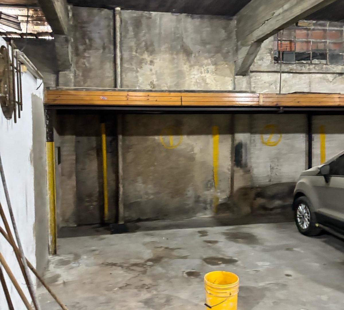 Foto de Galpón con vivienda en alquiler - Lomas de Zamora Oeste, imagen 3
