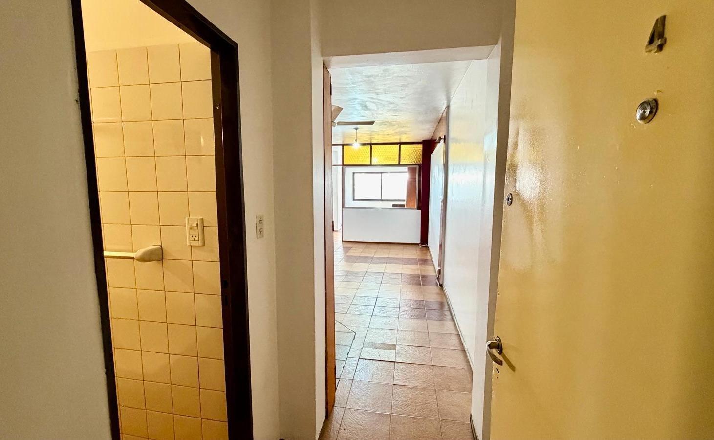 Foto de MONOAMBIENTE EN VENTA EN BALVANERA – AL FRENTE Y MUY LUMINOSO, imagen 1