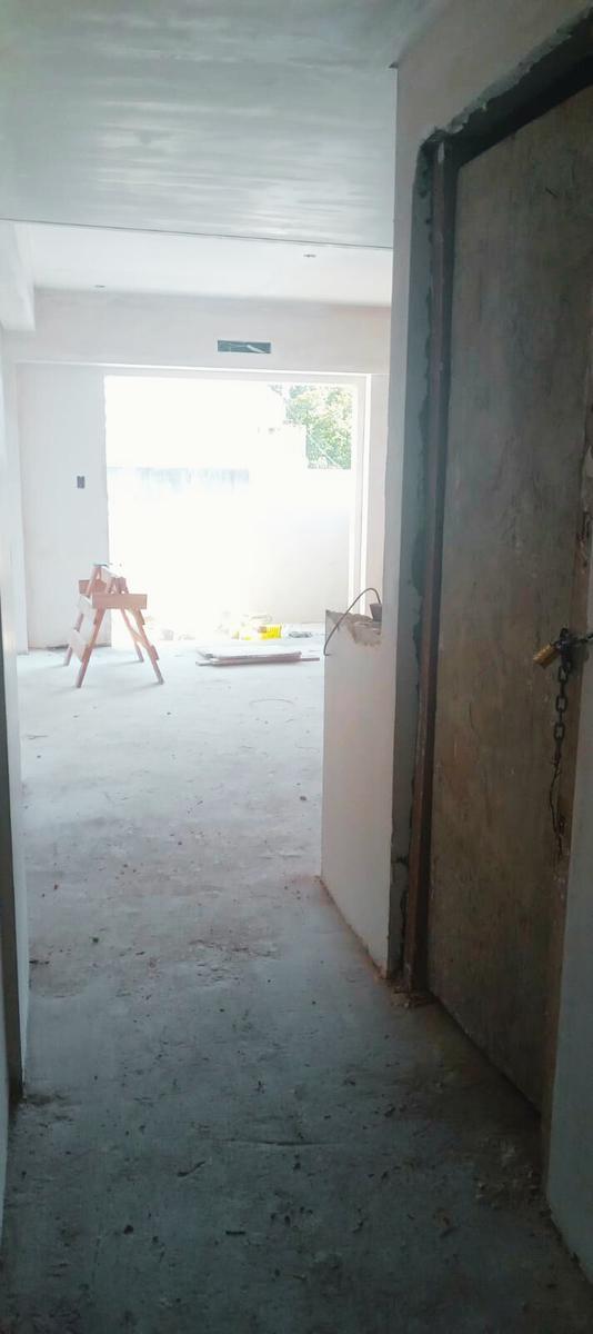 Departamento en Monte Castro 3
