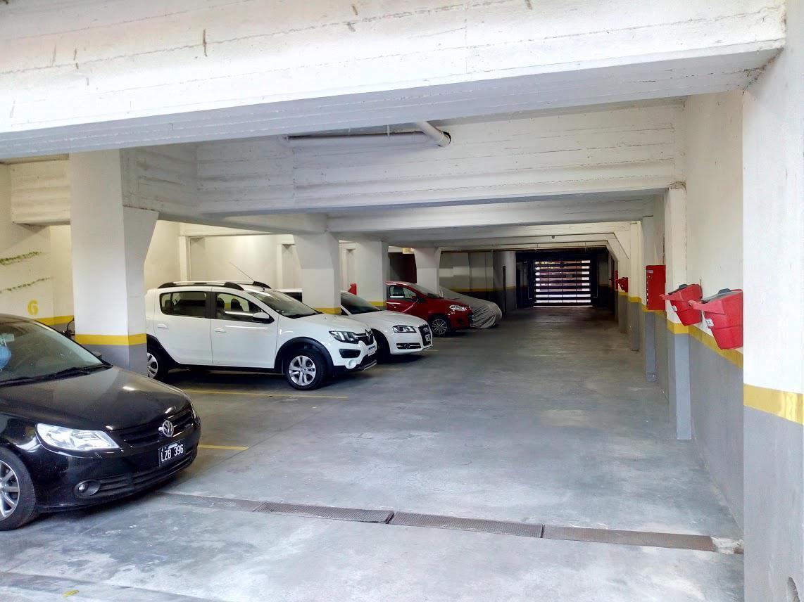 Juan a García 5000 - Departamento 1 Ambiente con Balcón y Cochera - Monte Castro 5