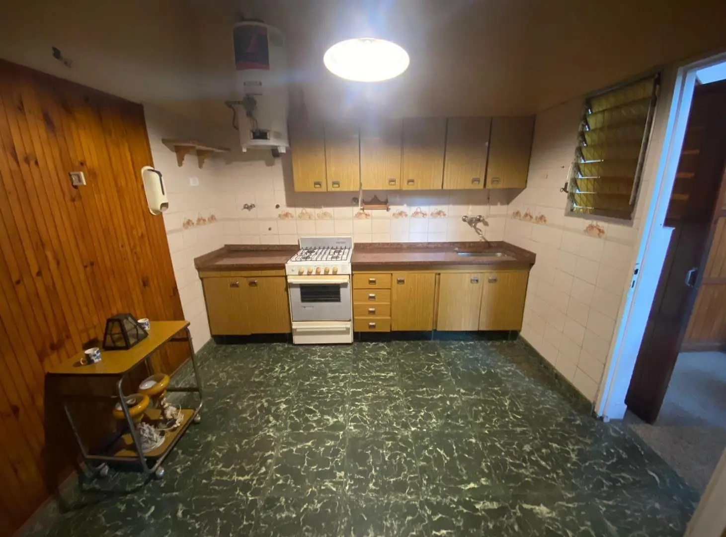 Departamento en Monte Castro 4