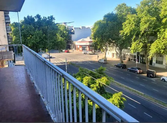 Alquiler departamento 5 amb al frente c/ Cochera - c/ balcon corrido 5
