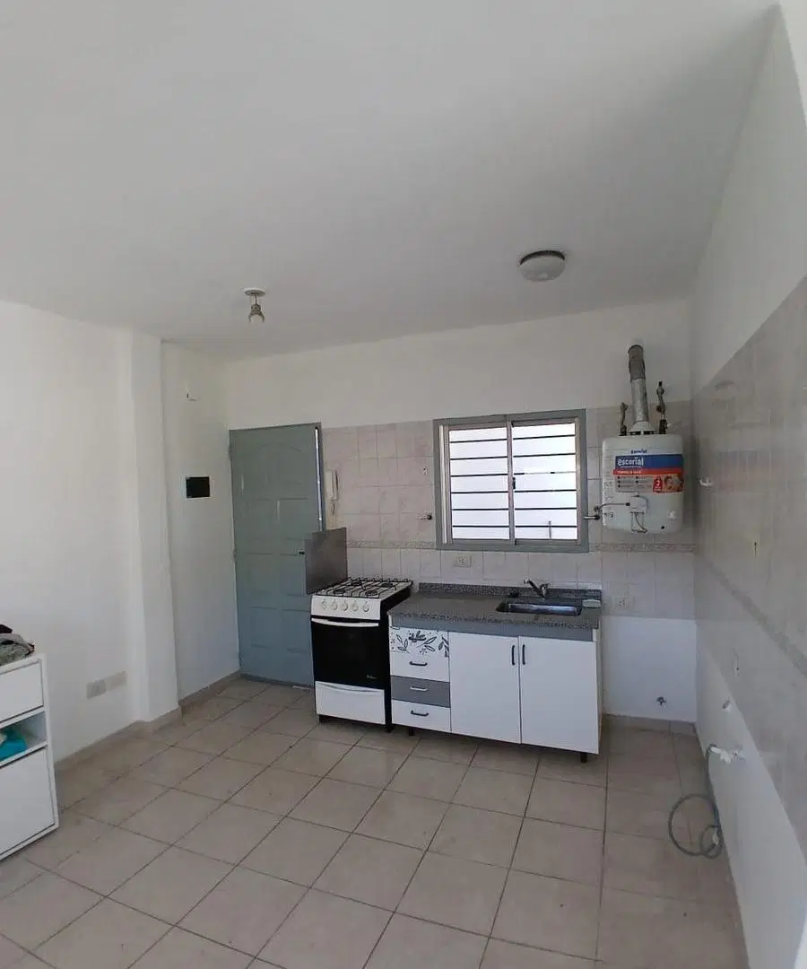 Departamento en Monte Castro 2