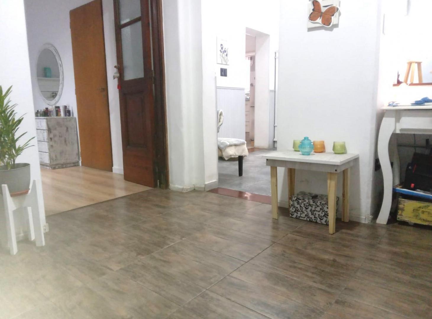 Foto de Excelente PH de 3 amb mas /escritorio -C/Patio en Agronomia - S/EXPENSAS, imagen 1