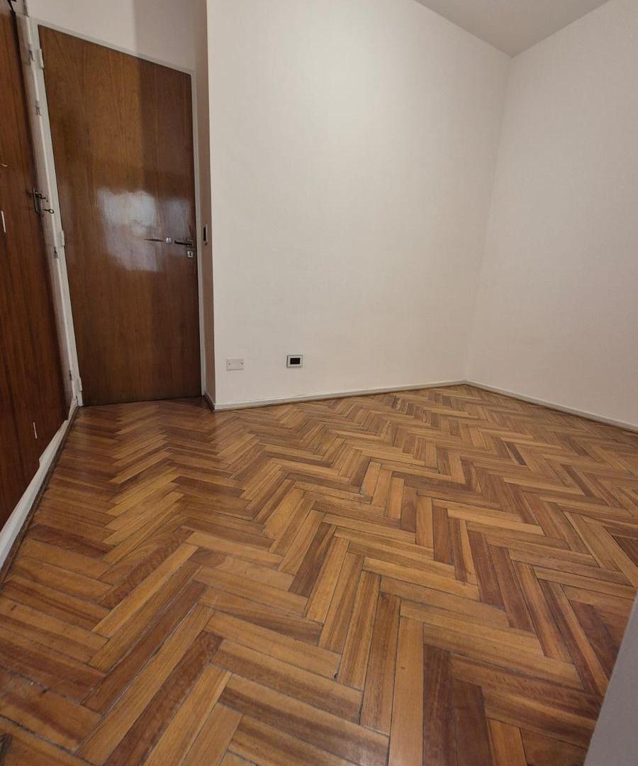 Foto de Alquiler departamento 3 amb - C/ Dependencia al frente c/ Cochera - c/, imagen 5
