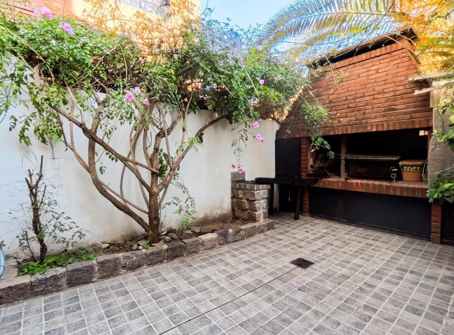 Triplex en excelente ubicación! Zona Parque Saavedra