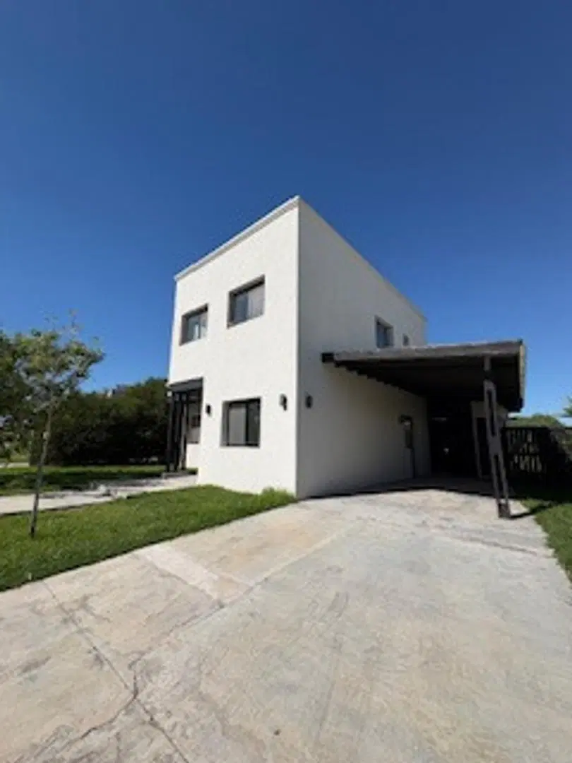 Excelente casa en alquiler en San Ramiro 4