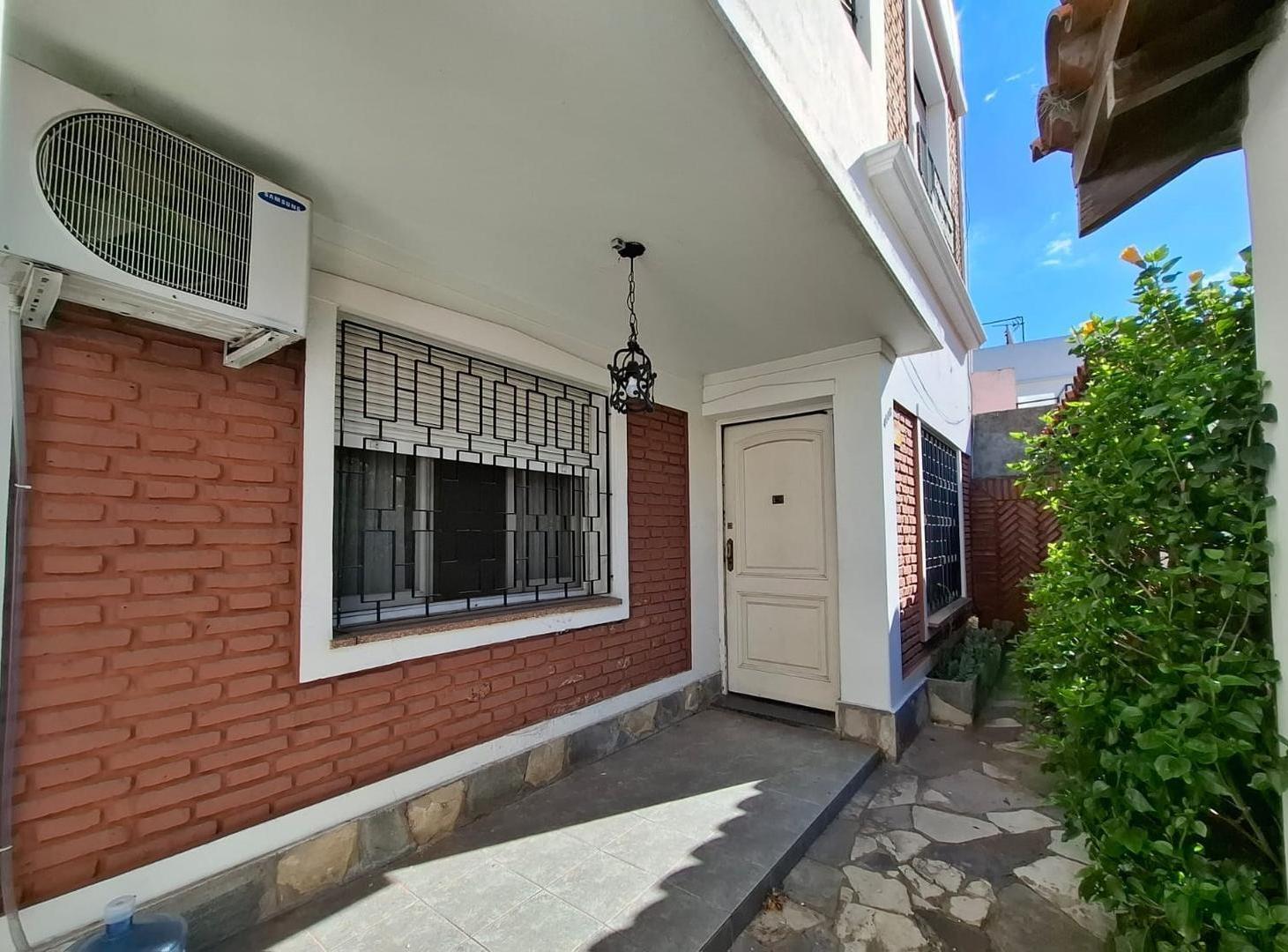 Cómoda casa 5 amb en PH con coch y jardín Florida SIN EXPENS