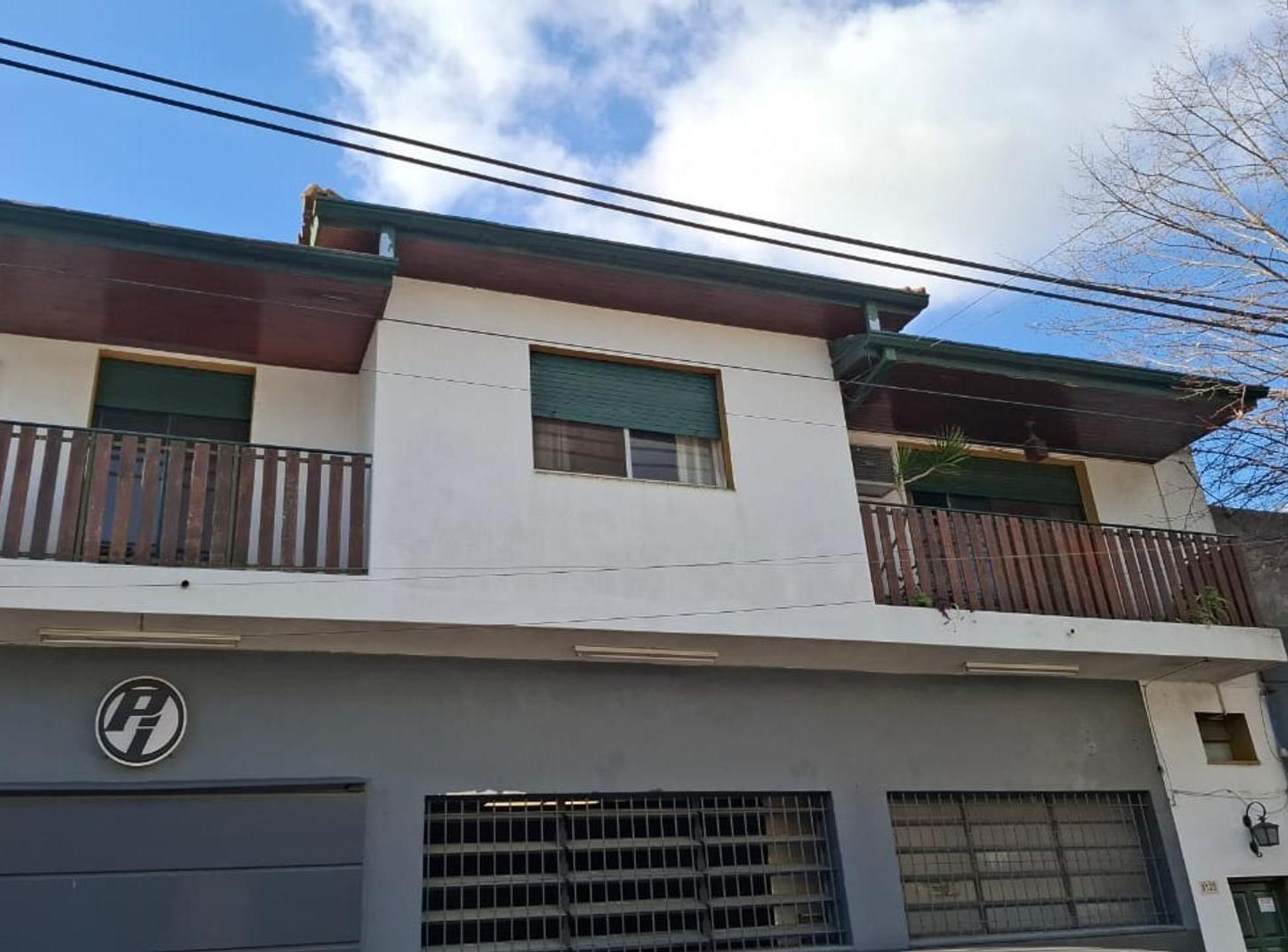 PH 4 o 5 ambientes con entrada independiente | sin expensas