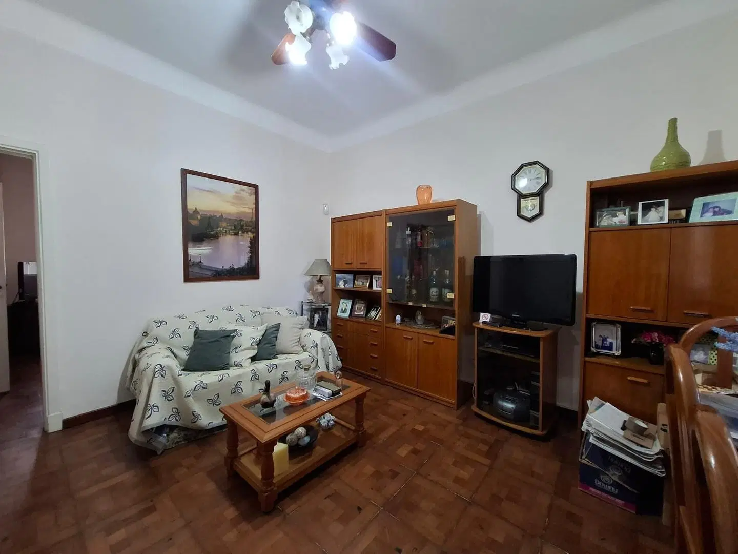 Casa c/jardín y cochera ideal dos familias 3