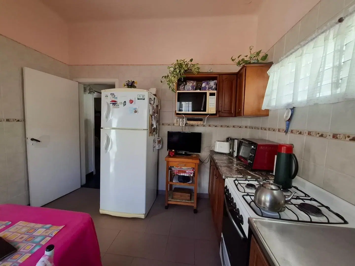 Casa c/jardín y cochera ideal dos familias 2
