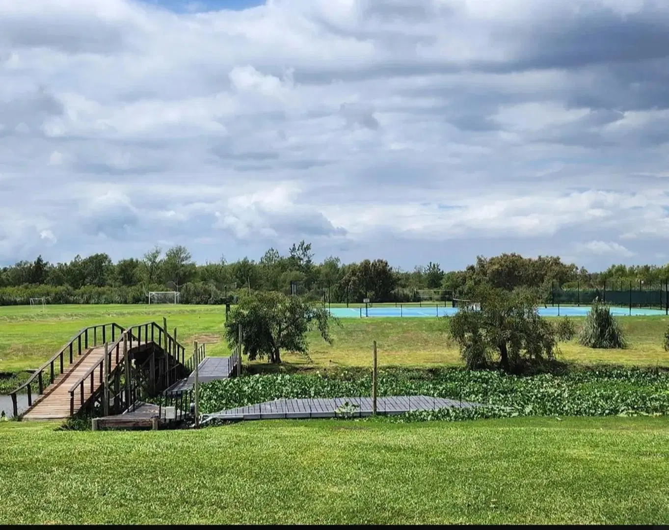 VENTA LOTE A LA LAGUNA - BARRIO EL CAZAL ESCOBAR 8