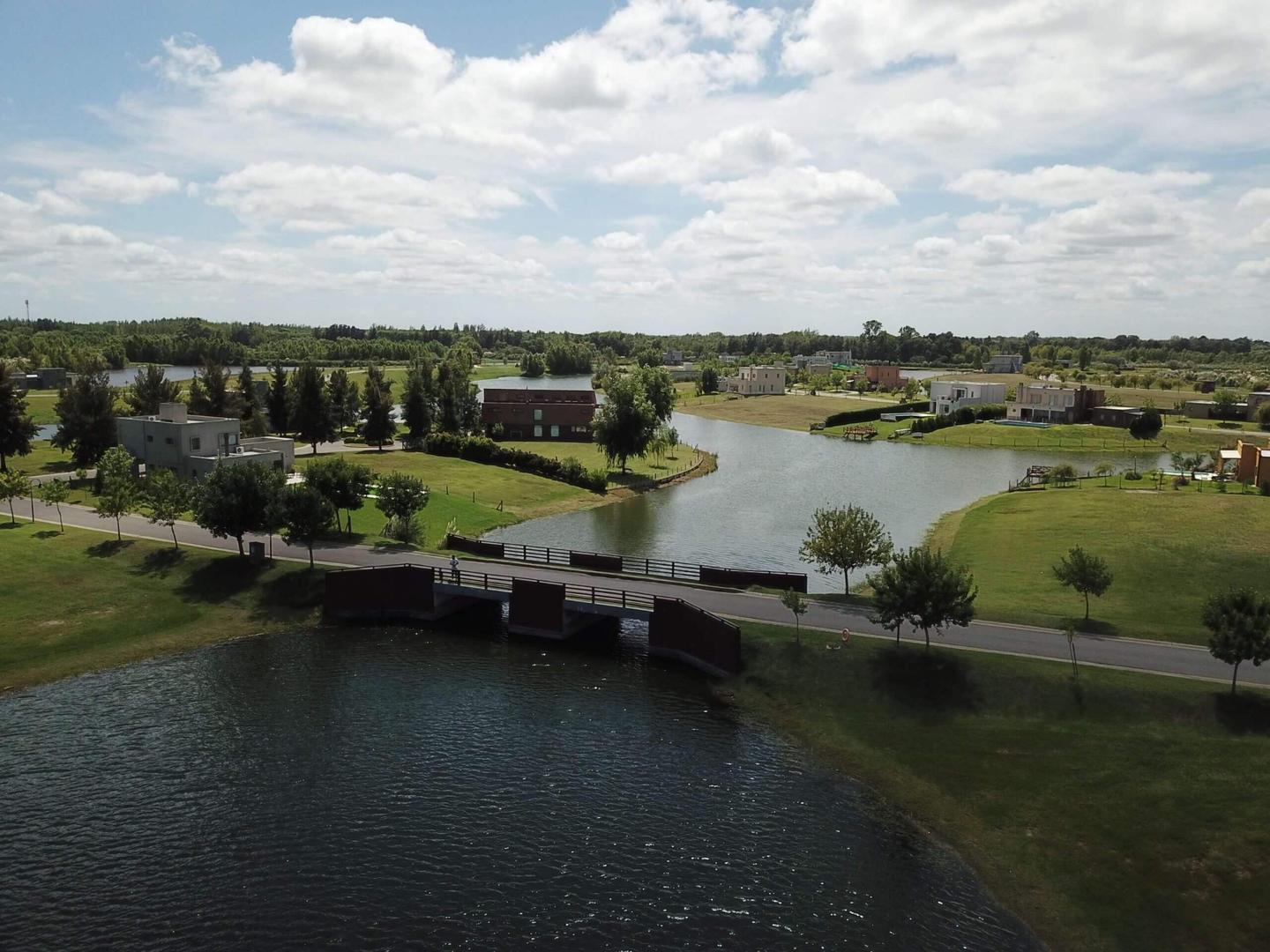 Foto de VENTA LOTE A LA LAGUNA - BARRIO EL CAZAL ESCOBAR, imagen 3