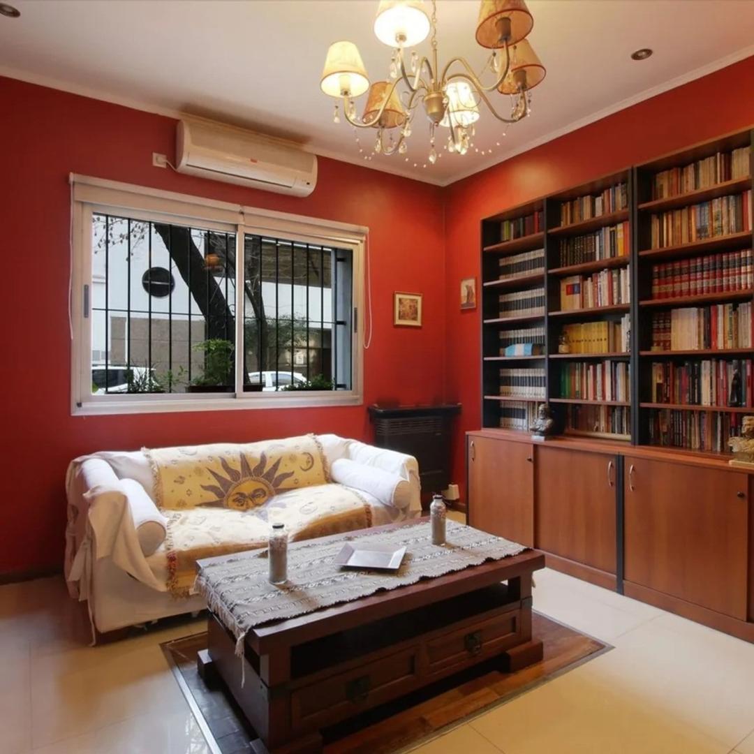 Foto de VENTA CASA 7 AMBIENTES CON AMPLIA TERRAZA - FLORES, imagen 3